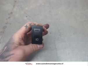 O201242 Gebruikte schakelaar mistlamp Hyundai Coupe