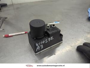 O201245 Gebruikte vacuumpomp elektrisch deurvergrendeling Audi A3