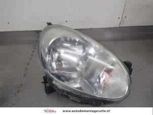 O201316 Gebruikte koplamp rechts Nissan Micra