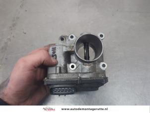 O201318 Gebruikte gasklephuis Nissan Micra