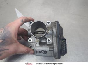 O201319 Gebruikte gasklephuis Nissan Micra