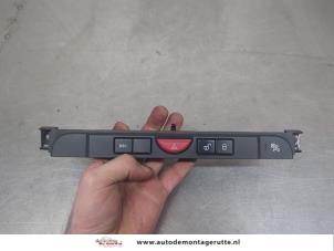 O201380 Gebruikte paniekverlichtings schakelaar Landrover Discovery