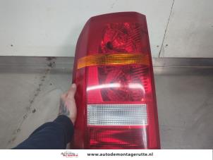O201393 Gebruikte achterlicht links Landrover Discovery