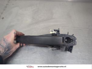 O201400 Gebruikte portiergreep 4deurs links-voor Landrover Discovery