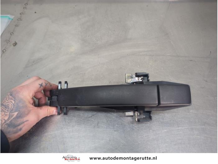 Gebruikte Portiergreep 4Deurs links-achter Landrover Discovery O201401