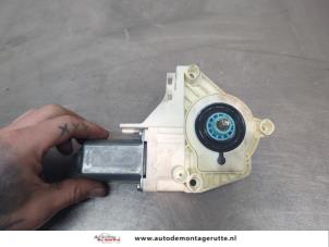 O201413 Gebruikte raammotor portier Landrover Discovery