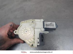 O201415 Gebruikte raammotor portier Landrover Discovery