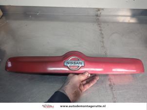 O201421 Gebruikte achterklep handgreep Nissan Micra