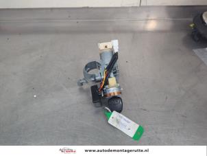 O201461 Gebruikte kontaktslot+sleutel Mitsubishi Outlander