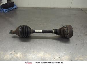 O201601 Gebruikte aandrijfas links-voor Volkswagen Polo