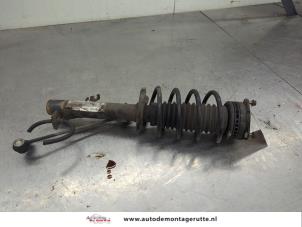 O201612 Gebruikte schokdemperpoot rechts-voor Ford Fiesta