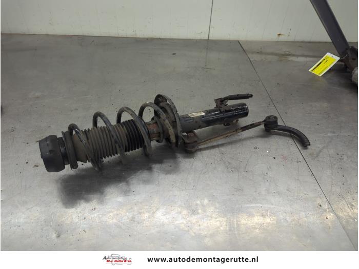 Gebruikte Schokdemperpoot links-voor Volkswagen Polo O201618