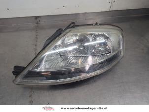 O201714 Gebruikte koplamp links Citroen C3