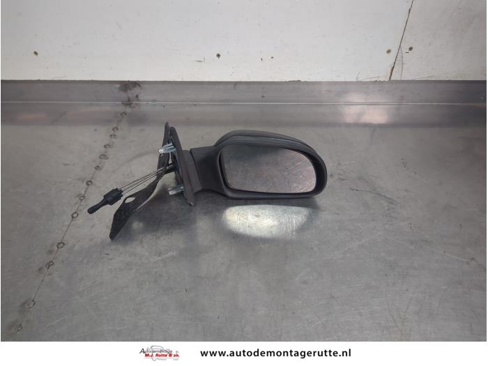 Gebruikte Buitenspiegel rechts Citroen Saxo O201734