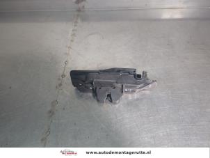 O201747 Gebruikte slotmechaniek achterklep Citroen C2