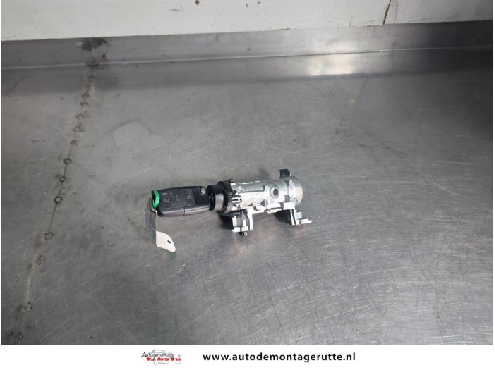 Gebruikte Kontaktslot+Sleutel Skoda Octavia O201750