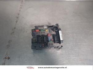 O201753 Gebruikte zekeringkast Peugeot 206