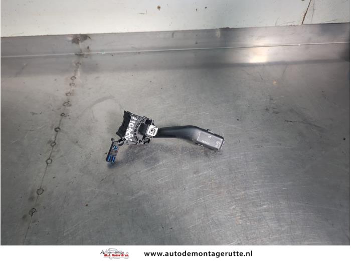 Gebruikte Ruitenwis Schakelaar Skoda Octavia O201757