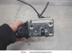 O201821 Gebruikte deurslot mechaniek 4deurs rechts-voor Citroen C3