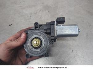 O201825 Gebruikte raammotor portier Renault Megane Scenic