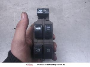 O201848 Gebruikte combischakelaar ramen Daihatsu Materia