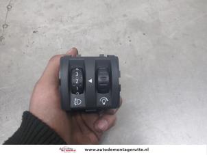 O201871 Gebruikte schakelaar koplamp ihv Renault Clio