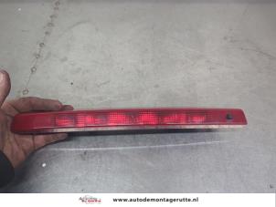 O201874 Gebruikte extra remlicht midden Renault Clio