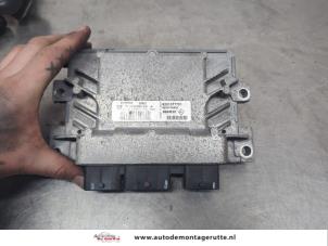 O201878 Gebruikte kontaktslot + computer Renault Clio