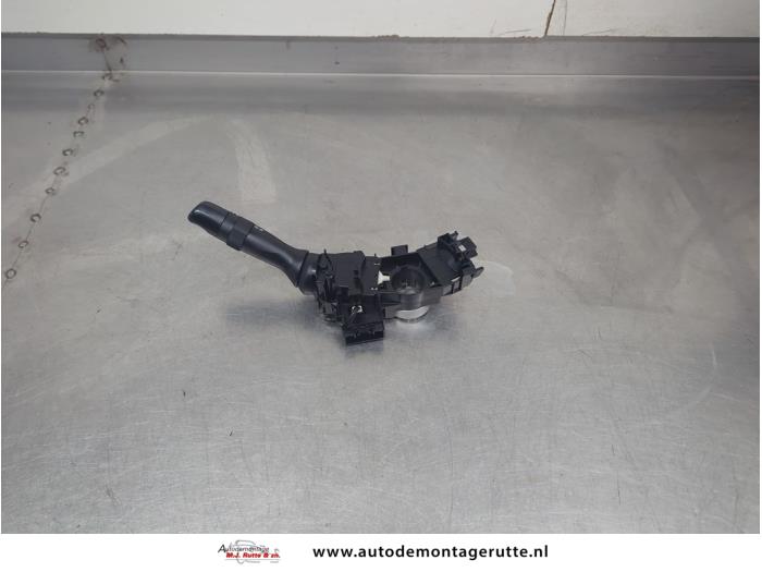 Gebruikte Richtingaanwijzer Schakelaar Toyota Aygo O201953