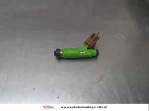 O202008 Gebruikte injector (benzine injectie) Daihatsu Young RV