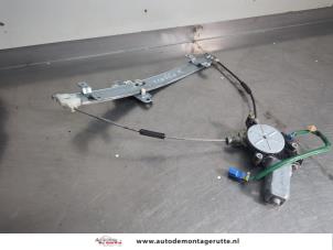 O202035 Gebruikte ruitmechaniek 2deurs rechts-voor Honda Civic