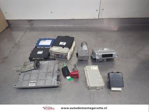 O202118 Gebruikte kontaktslot + computer Toyota IQ