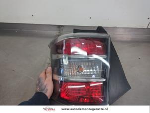 O202141 Gebruikte achterlicht links Toyota IQ