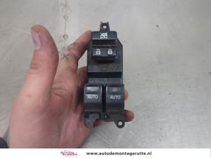 O202153 Gebruikte combischakelaar ramen Toyota IQ