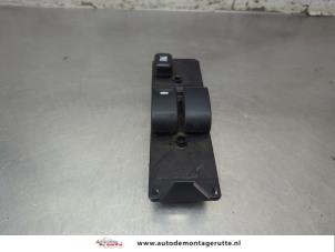O202288 Gebruikte raam schakelaar elektrisch Mitsubishi Colt