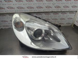 O202310 Gebruikte koplamp rechts Mercedes B-Klasse