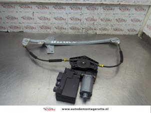 O202317 Gebruikte raammechaniek 4deurs links-voor Peugeot 307
