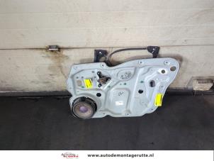 O202319 Gebruikte ruitmechaniek 2deurs rechts-voor Opel Combo