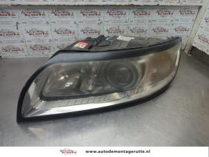 O202328 Gebruikte koplamp links Volvo V50