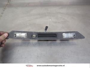 O202351 Gebruikte schakelaar achterklep Audi A4