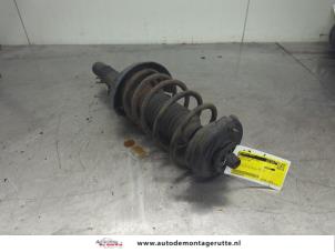 O202431 Gebruikte schokdemperpoot links-voor Citroen C3