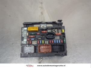 O202493 Gebruikte zekeringkast Peugeot 407