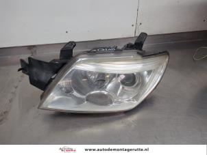 O202496 Gebruikte linker koplamp Mitsubishi Outlander
