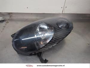 O202505 Gebruikte linker koplamp Nissan Micra