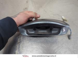 O202506 Gebruikte handgreep achterklep Nissan Micra