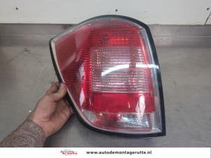 O202554 Gebruikte achterlicht links Opel Astra