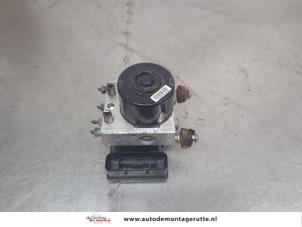 O202591 Gebruikte abs pomp Suzuki Swift