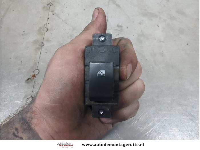 Gebruikte Raam schakelaar elektrisch Opel Antara O202645