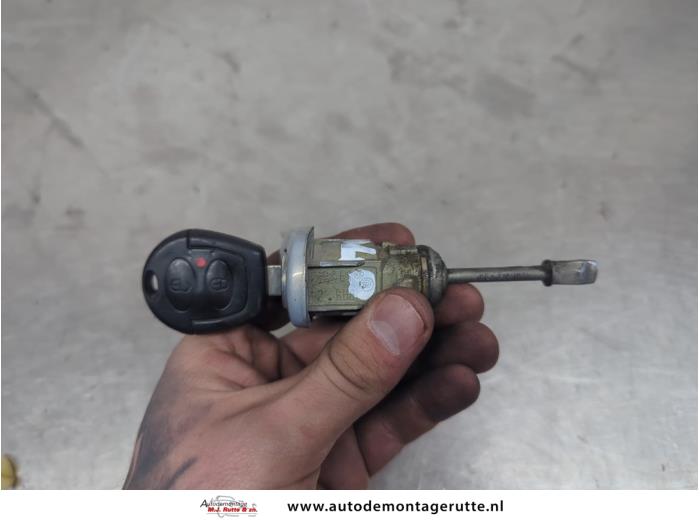 Gebruikte Cilinderslot Portier links Seat Ibiza O202649