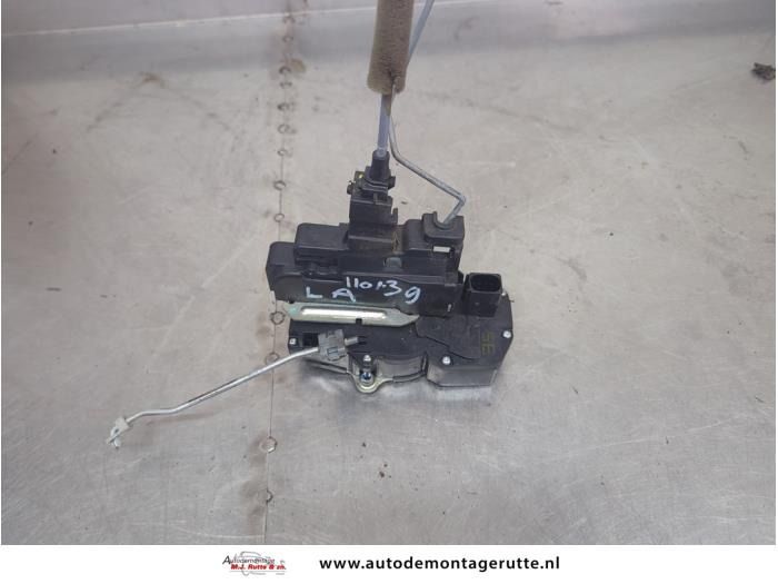 Gebruikte Deurslot Mechaniek 4Deurs links-achter Opel Antara O202656